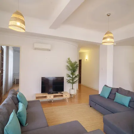 Modern For 13 Guests Appartement Porto
