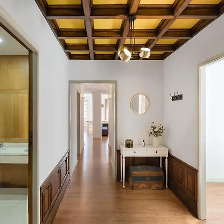 Feel Downtown Luxury Retreat