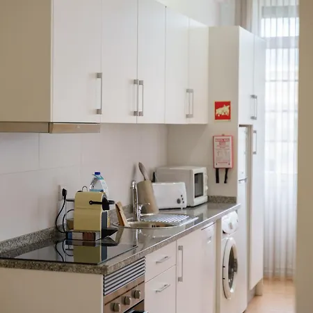 Modern For 13 Guests Appartement Porto