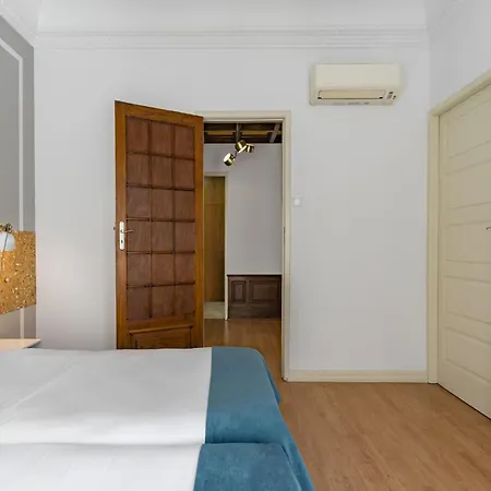 Feel Downtown Luxury Retreat Porto