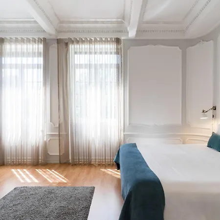Feel Downtown Luxury Retreat